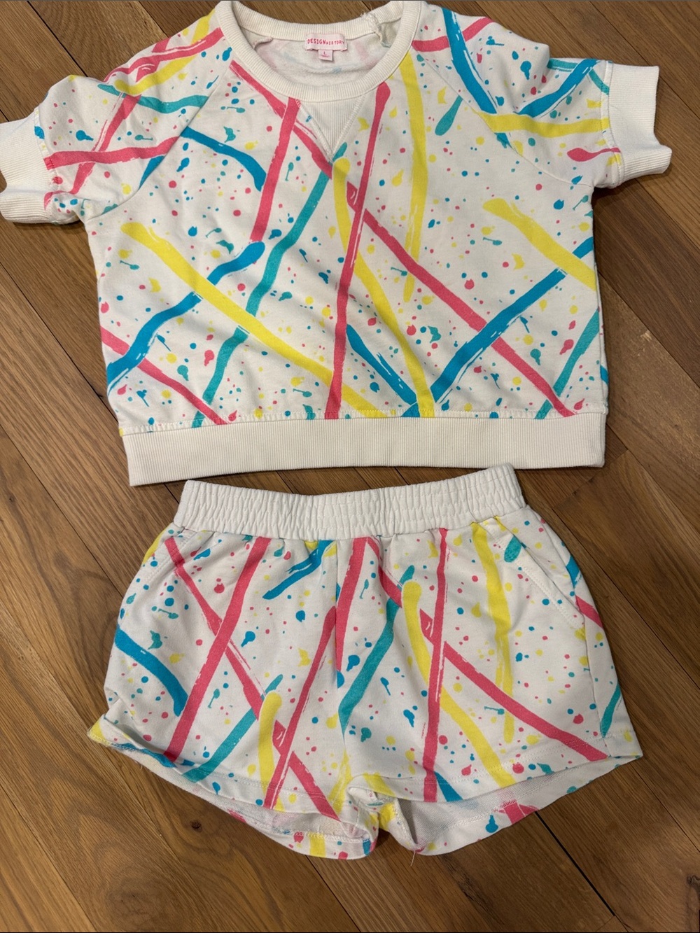 Design History Kids Matching Set White with Pink Blue Yellow Splatter